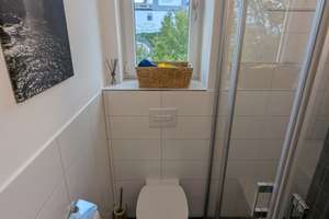 Dachterrasse, PKW-Stellplatz, kleine EBK  - modernes 1-Zimmerapartment mit toller Ausstattung! – 7745 Jena-Süd, Jena – Vorschaubild 13