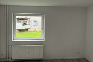 Familienhit mit Balkon & Tageslichtbad - Frisch renovierte 3-Zimmer-Wohnung – Hasenwinkel 11, 38226 Lebenstedt, Salzgitter – Vorschaubild 4