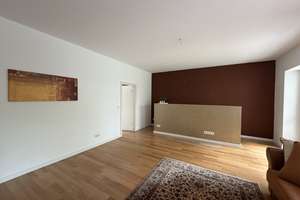 Große 5-Zimmerwohnung auf zwei Etagen mit Garten und zwei Stellplätzen i.Oberkassel. – Schwalmstr. 3, 40547 Oberkassel, Düsseldorf – Vorschaubild 7
