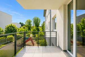 Helle 2-Zimmer Wohnung mit Terrasse und Aufzug – Idastraße 12, 13156 Niederschönhausen, Berlin – Vorschaubild 2