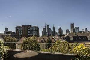 NEU *Paul & Partner*  STILVOLLE-MAISONETTE MIT ZWEI BALKONEN & SKYLINE-BLICK IN FRANKFURT ! – 60322 Westend-Nord, Frankfurt am Main – Vorschaubild 6