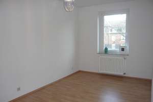 Charmante helle Wohnung in Oberhausen-Stadtmitte (ruhige Lage) – Die vollständige Adresse der Immobilie erhältst du vom Anbieter., 46045 Altstadt-Süd, Oberhausen – Vorschaubild 4
