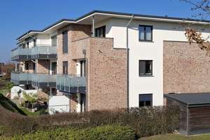 Provisionsfrei: Moderne 2-Zimmer-Wohnung im 1. OG mit Balkon und eigenem PKW-Stellplatz in Hasloh