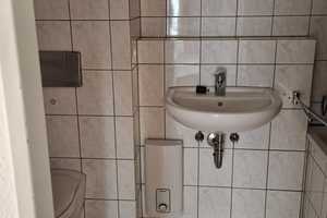 Gemütliches Single- bzw. Pärchennest  mit romantischer Terrasse ! Gesuchte Lage zur Brucknerallee ! – Cecilienstr. 23, 41236 Mönchengladbach – Vorschaubild 12