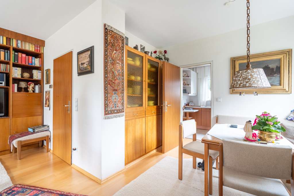 Immobilie in Gilching - Jetzt Hauseigentümer werden: gepflegtes Reiheneckhaus mit sonnigem Garten und Einzelgarage - Bild 3