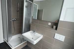 Zimmer 2.2 in WG - Wohnung mitten in der Bielefelder City – Bielefeld – Vorschaubild 5