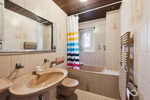 Property thumbnail 12