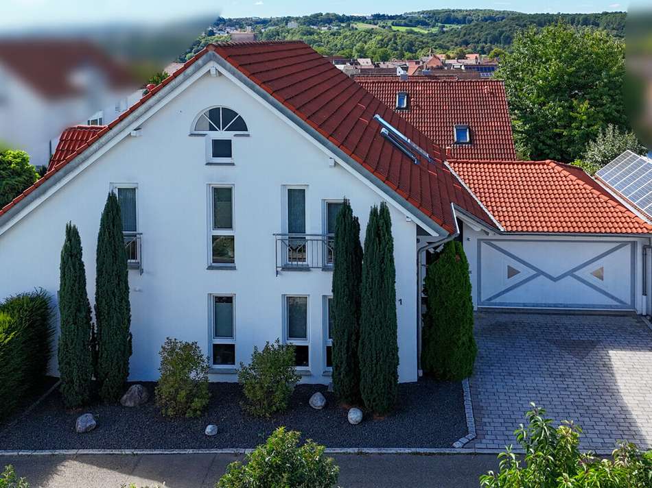 Außenansicht frontal
