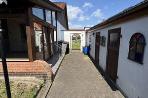 Haus in Ganderkesee mit Wintergarten, Garten, Werkstatt und zwei Garagen zu vermieten – Bogenweg 4, 27777 Ganderkesee – Vorschaubild 6