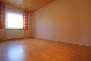 * Wohnen in begehrter Lage * Duschbad * EBK * Keller * Terrasse * Garten * Garage * uvm. * – Herzogtum Lauenburg (Kreis) – Vorschaubild 6