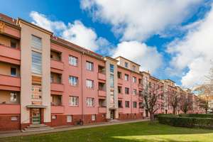 Neu sanierte 2-Raum-Wohnung mit Wohnküche und Balkon