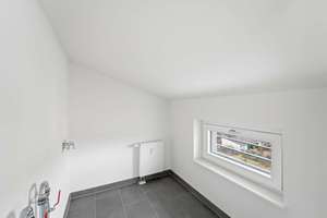 Wohnen über den Dächern Spandaus – Moderne 3-Zimmer-Dachgeschosswohnung – Die vollständige Adresse der Immobilie erhältst du vom Anbieter., 13585 Spandau (Ortsteil), Berlin – Vorschaubild 9