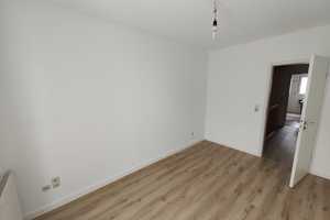 Erstbezug nach Sanierung: Schönes 5-Zimmer-Mittelhaus mit EBK in Frankfurt am Main Nieder-Erlenbach – Hohe Brück 11b, 60437 Frankfurt am Main – Vorschaubild 19