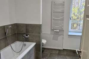 Top sanierte 4-Raum-Wohnung und Balkon – Sonnenstraße 69, 9130 Sonnenberg, Chemnitz – Vorschaubild 1