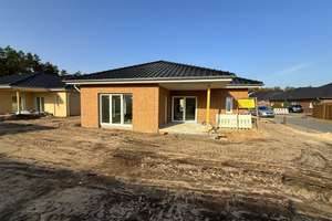 Neubau-Klinkerbungalow in beliebter Lage – Die vollständige Adresse der Immobilie erhältst du vom Anbieter., 29313 Hambühren – Vorschaubild 6
