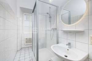 Raum für Ideen – Großzügige Altbauwohnung mit 4 Zimmern im Herzen von Augsburg – Augsburg – Vorschaubild 6