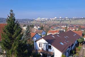 Stilvolle 3-Zimmer-Wohnung mit Panoramablick und EBK in Stuttgart – Lüglensheidestraße Xx, 70378 Neugereut, Stuttgart – Vorschaubild 2