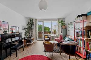 Modernisierte 1-Zimmer-Wohnung mit Westbalkon + Aufzug – Die vollständige Adresse der Immobilie erhältst du vom Anbieter., 10969 Kreuzberg, Berlin – Vorschaubild 2