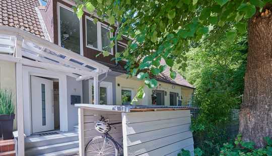 Bild von Urban trifft Natur: Courtagefreies Reihenhaus mit Stil, Weitblick & Freiheit