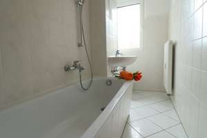 2-Raumwohnung mit Wanne und Balkon in Siegmar – Keplerstraße 40 e, 9117 Siegmar, Chemnitz – Vorschaubild 2