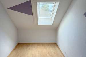 3- statt 2-Zimmer: Schöne 3 Zimmerdachgeschosswohnung mit Einbauküche, Duschbad, großem Balkon! – Die vollständige Adresse der Immobilie erhältst du vom Anbieter., 53179 Rüngsdorf, Bonn – Vorschaubild 7
