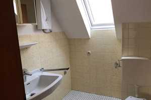 Charmante DG-Wohnung in 51375 Leverkusen – 2 Zimmer + Einbauküche – Leverkusen – Vorschaubild 5