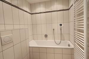 *** Sachsenhausen (Lerchesberg) - Modernisiertes Reihenmittelhaus mit Terrasse, Garten & Garage! *** – Die vollständige Adresse der Immobilie erhältst du vom Anbieter., 60598 Sachsenhausen-Süd, Frankfurt am Main – Vorschaubild 6