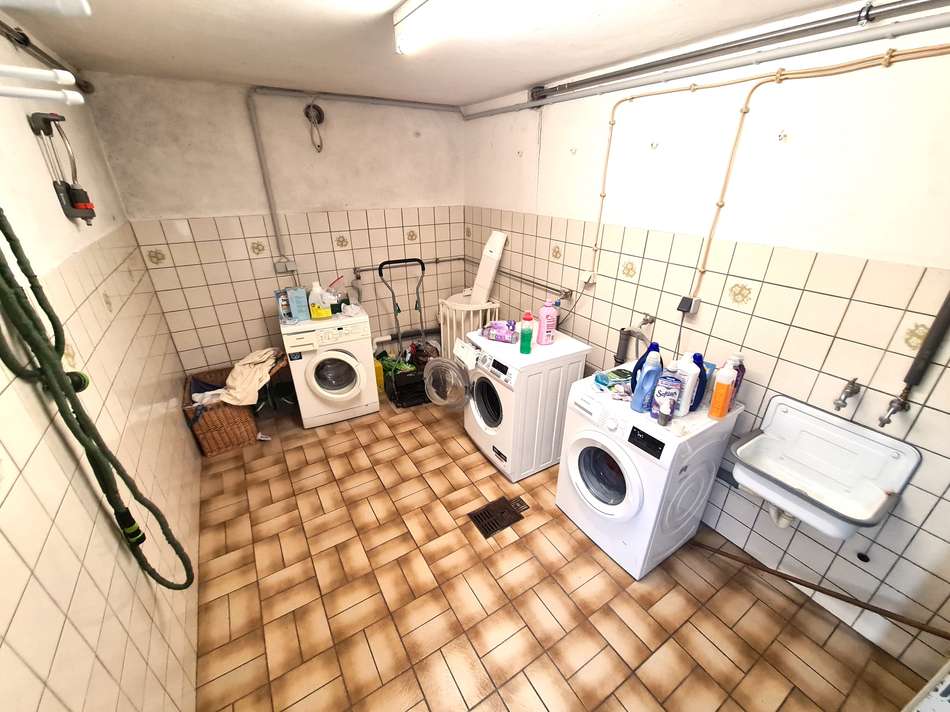 Waschküche mit viel Platz