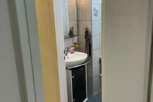 Bezugsfreie, helle 3-Zimmer Wohnung mit barrierefreien Zugang in Karlsruhe-Süd. – Die vollständige Adresse der Immobilie erhältst du vom Anbieter., 76133 Südweststadt, Karlsruhe – Vorschaubild 9