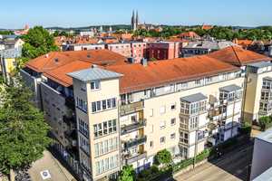Optimal geschnittene 2-Zimmer-Wohnung inklusive Stellplatz in ausgezeichneter Lage. – Regensburg – Vorschaubild 1
