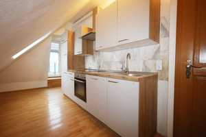 2-Zimmer-Dachgeschosswohnung mit neuer Einbauküche und großer Dachterrasse – Hamburg – Vorschaubild 9