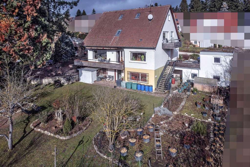 Freistehendes Einfamilienhaus mit großem Garten in Aalen Hüttfeld