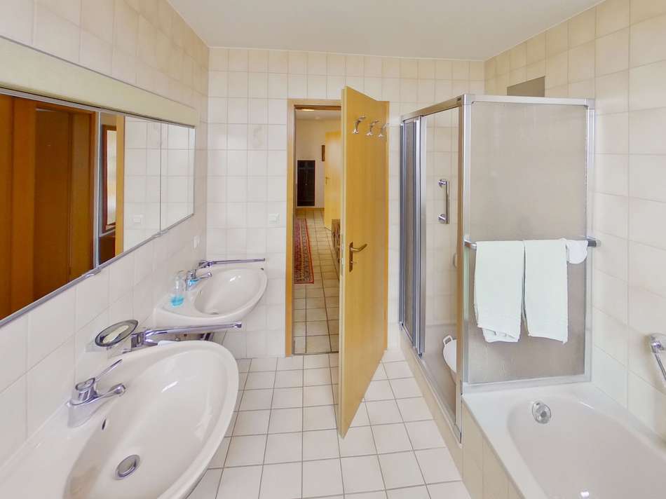 Badezimmer Erdgeschoss
