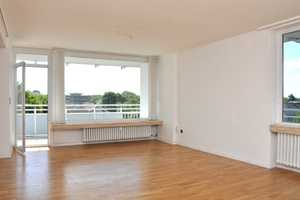 Familienfreundlich: Charmante 3-Zimmer-Wohnung mit EBK, Sonnenbalkon, Lift und Garage! – Düsseldorf – Vorschaubild 2