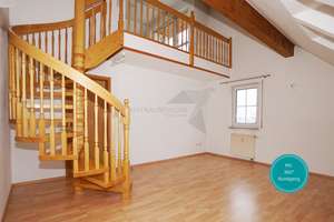 +Angebot+ Maisonette-Eigentumswohnung in C-Reichenbrand mit Stellplatz, EBK, Balkon & Tageslichtbad