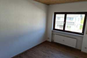 Freistehendes Haus mit 2 Wohnungen, großem Garten und Sauna – Karlsruhe (Kreis) – Vorschaubild 12