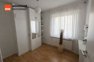 Gepflegtes und saniertes Einfamilienhaus mit großem Garten – Die vollständige Adresse der Immobilie erhältst du vom Anbieter., 72762 Reutlingen-Mitte, Reutlingen – Vorschaubild 14