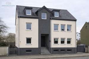 Mehrfamilienhaus mit Entwicklungspotenzial –
Sanierungskonzept & Visualisierung vorhanden!