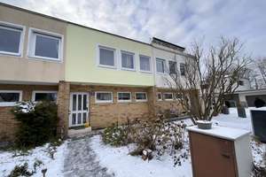 Reihenmittelhaus in ruhiger Lage mit schönem Garten  von privat