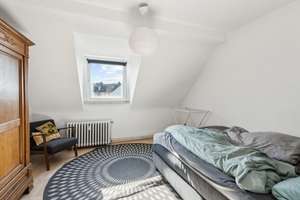 Attraktive 2-Zimmer-Dachgeschosswohnung mit Balkon in Düsseldorf-Oberbilk – Die vollständige Adresse der Immobilie erhältst du vom Anbieter., 40227 Oberbilk, Düsseldorf – Vorschaubild 6