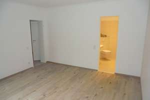 Sanierte Kapitalanlage (mit TG) und Swimming Pool, in Lörick ! – 40547 Lörick, Düsseldorf – Vorschaubild 8