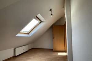 Befristet, teilmöbliert: DG-Maisonette mit 4 Zimmern, EBK, Nähe U-Bahn – Die vollständige Adresse der Immobilie erhältst du vom Anbieter., 70327 Wangen, Stuttgart – Vorschaubild 13