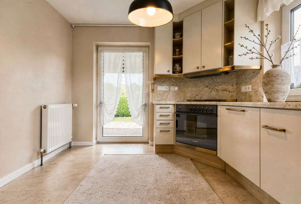 Immobilie in Neufahrn bei Freising - Charmantes Familienhaus mit großem Grundstück und Entwicklungspotenzial in ruhiger Endlage - Bild 1