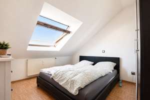 Charmante und helle 2-Zimmer-Dachgeschosswohnung mit Weitblick – Die vollständige Adresse der Immobilie erhältst du vom Anbieter., 86368 Gersthofen – Vorschaubild 4