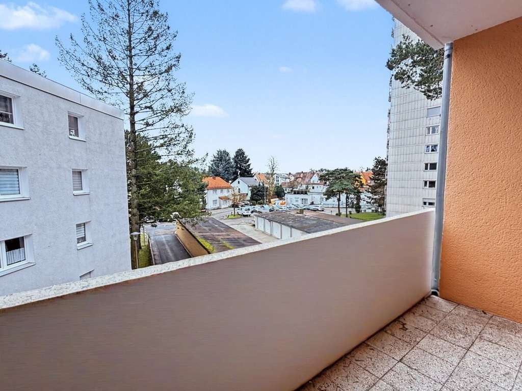 Immobilie in Röthenbach an der Pegnitz - Solide Kapitalanlage oder Ihr neues Zuhause: 
Gepflegte 3,5-Zimmer-Wohnung mit Garage - Bild 4