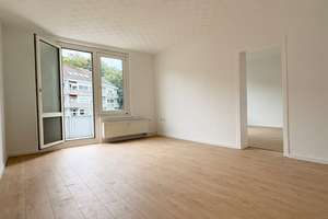 Renovierte 5-Zimmer-Wohnung mit 2 Balkonen & optimaler Raumaufteilung