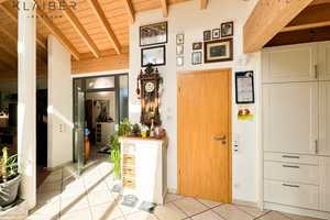 Schönes, Exclusiv ausgestattetes Luxus Haus mit Pool,Aussenküche, W.garten, ELW, Garage, ruhige Lage – Göppingen (Kreis) – Vorschaubild 4