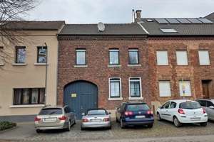 Großzügiges Wohnen im eigenen Hof – Die vollständige Adresse der Immobilie erhältst du vom Anbieter., 52249 Eschweiler – Vorschaubild 2