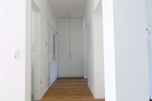 Komplett kernsanierte  hochwertige Altbauwohnung - inkl. neuer Einbauküche, Bad  und Balkon – Hildener Str. 23, 40593 Benrath, Düsseldorf – Vorschaubild 7