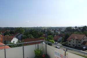 traumhafte 3-Zimmer-DG Wohnung mit Loggia und grandioser Aussicht
